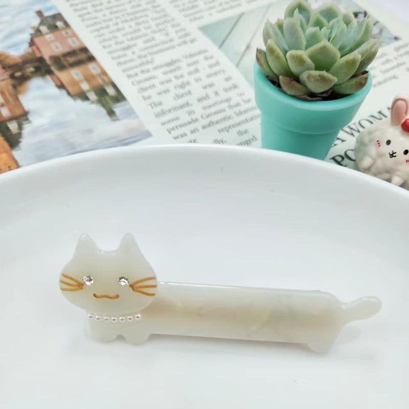 image-PAWSOME PETS NEW YORK Hand-painted Cat with Pearl Necklace Hair Clip all colors | Eco-Friendly