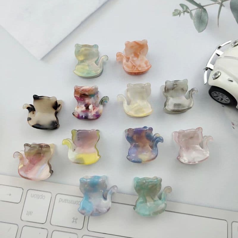 image-PAWSOME PETS NEW YORK Hand-painted Standing Cat Hair Clip all colors | Eco-Friendly