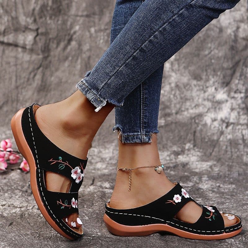 image-2021 summer new Amazon foreign trade women's shoes hollow flower embroidery sandals slope with large size women's slippers women