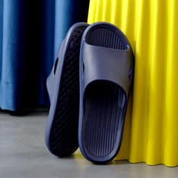 image-Hotel new sandals for women in summer outdoor wear shit-feeling bathroom slippers eva thick-soled home slippers for men in summer