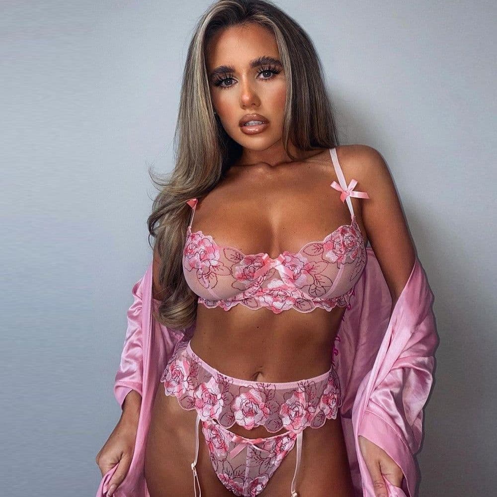 image-INS embroidery fun three-piece suit AliExpress hot pink flower garter belt three-piece underwear wholesale