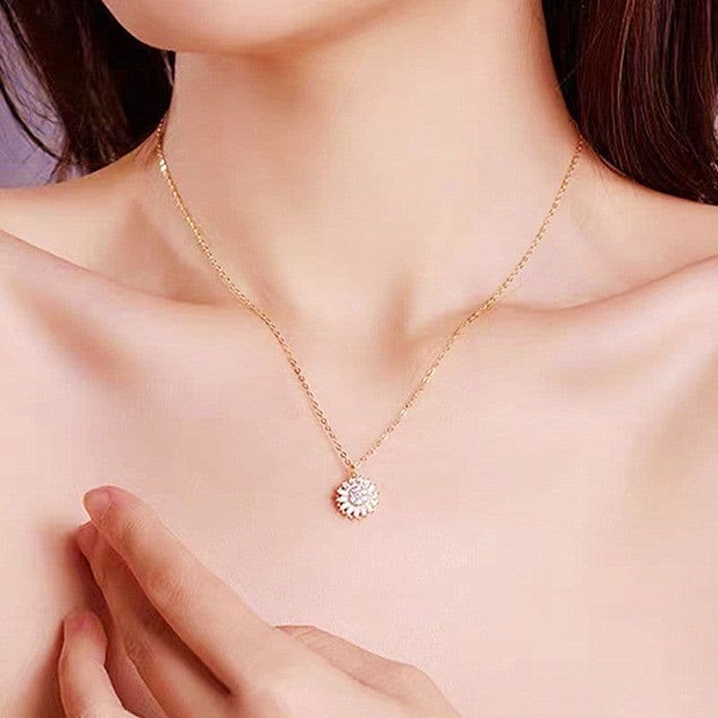 image-Super flash sunflower rotating necklace for women micro-encrusted zirconium sunflower pendant niche design cold style clavicle chain