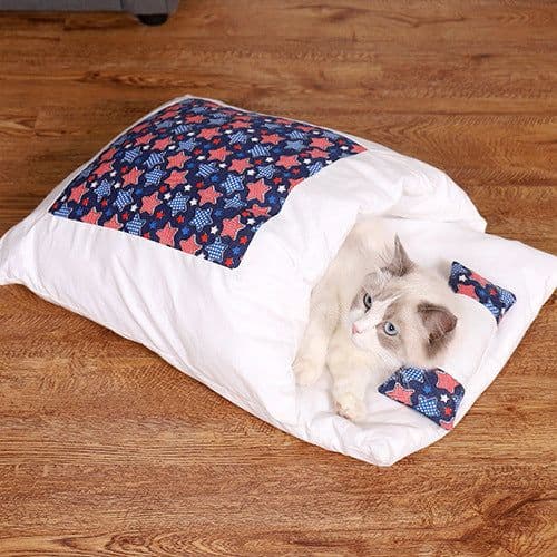 image-Blue Cat Hut Japanese-style cat quilt sleeping bag closed, removable and washable winter thickened warmth pet dog universal new product