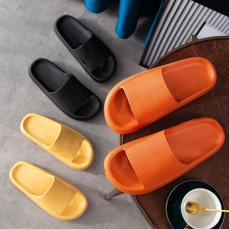 image-Wholesale mute slippers female summer men's outerwear home anti-slip thick bottom light home bathroom couple sandals and slippers