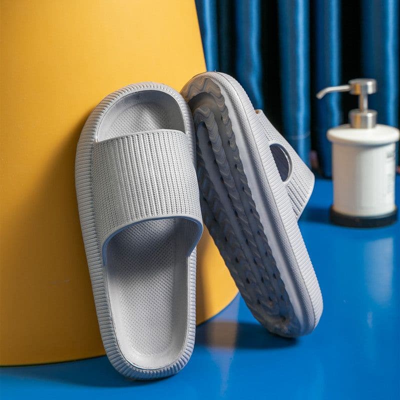 image-Wholesale mute slippers female summer men's outerwear home anti-slip thick bottom light home bathroom couple sandals and slippers
