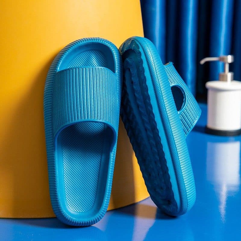 image-Wholesale mute slippers female summer men's outerwear home anti-slip thick bottom light home bathroom couple sandals and slippers
