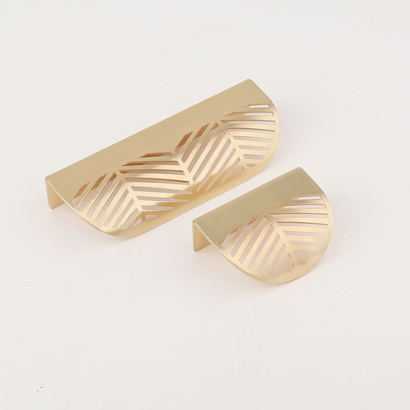 image-Source manufacturers leaf-shaped zinc alloy handles Nordic minimalist punch-free drawers zinc alloy copper wire drawing