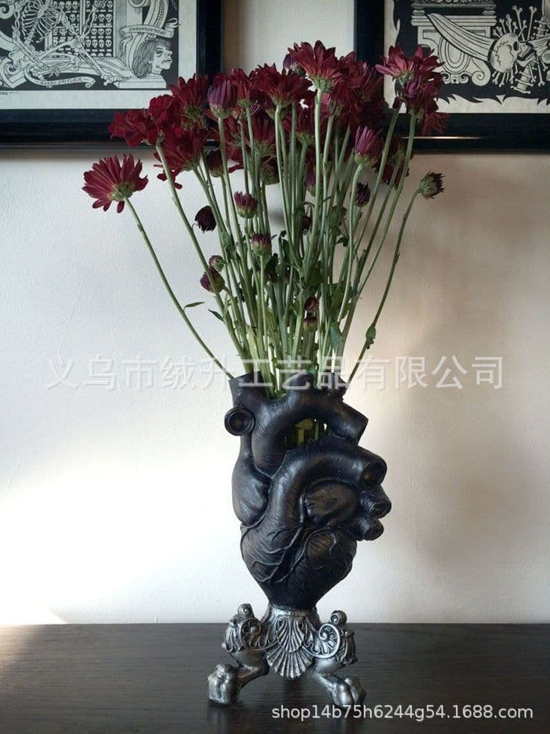 image-2021 cross-border hot style heart vase resin ornaments home decoration ornaments resin crafts ornaments