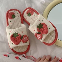 image-Female spring and autumn girl heart home bedroom mute soft bottom floor slippers four seasons universal sweet strawberry linen sandals