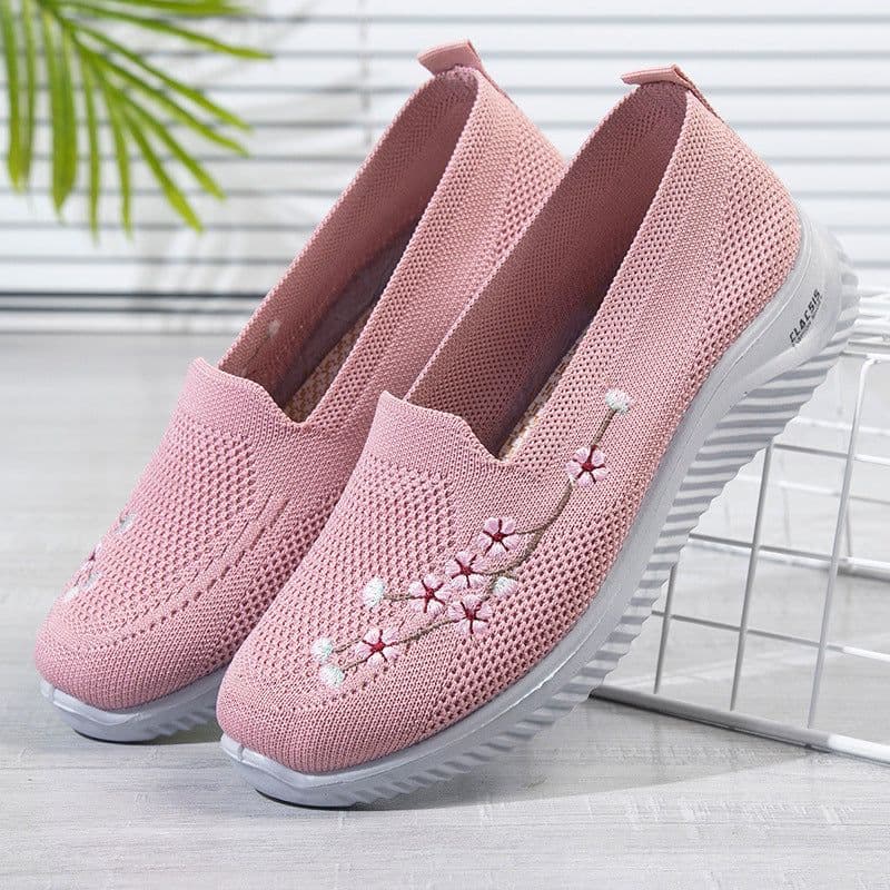 image-2022 new summer and autumn walking shoes for women old Beijing cloth shoes for women soft-soled casual shoes for middle-aged and elderly mothers sports shoes