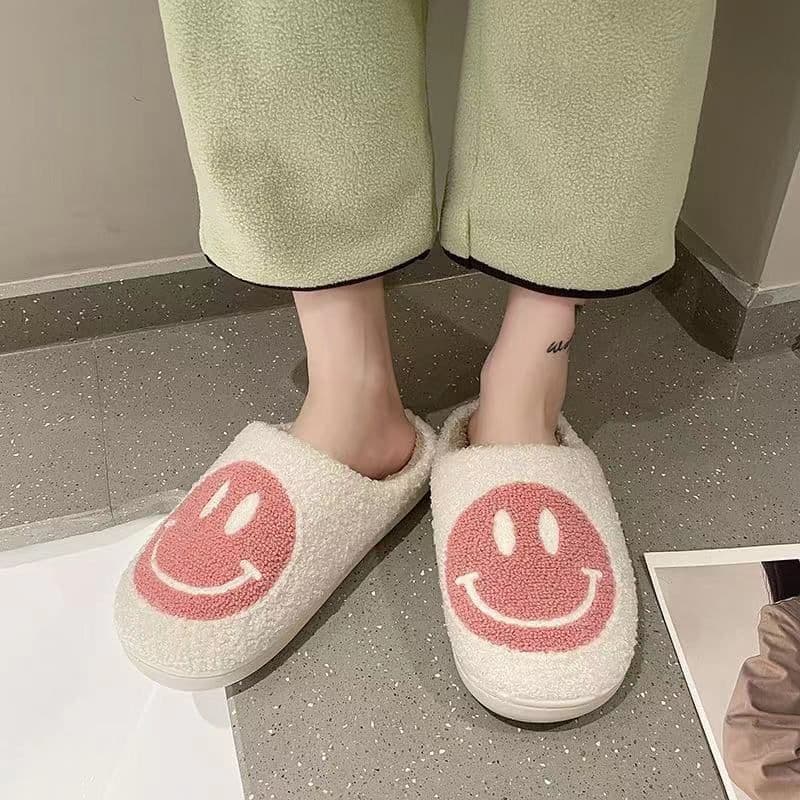image-2021 foreign trade explosion models smiley slippers men and women neutral winter warm indoor home cotton slippers
