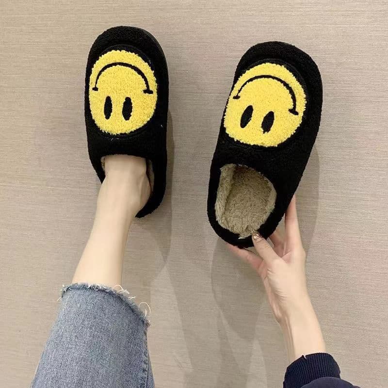 image-2021 foreign trade explosion models smiley slippers men and women neutral winter warm indoor home cotton slippers