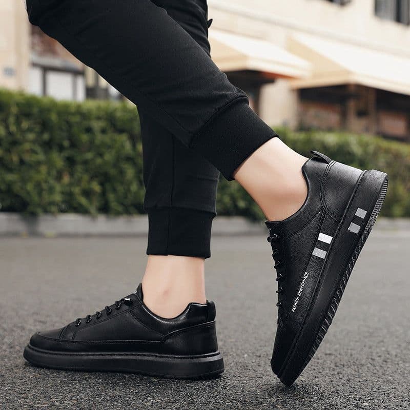 image-Breathable white shoes men's 2022 new Korean version trendy casual men's trendy shoes white shoes leather panel shoes autumn live broadcast