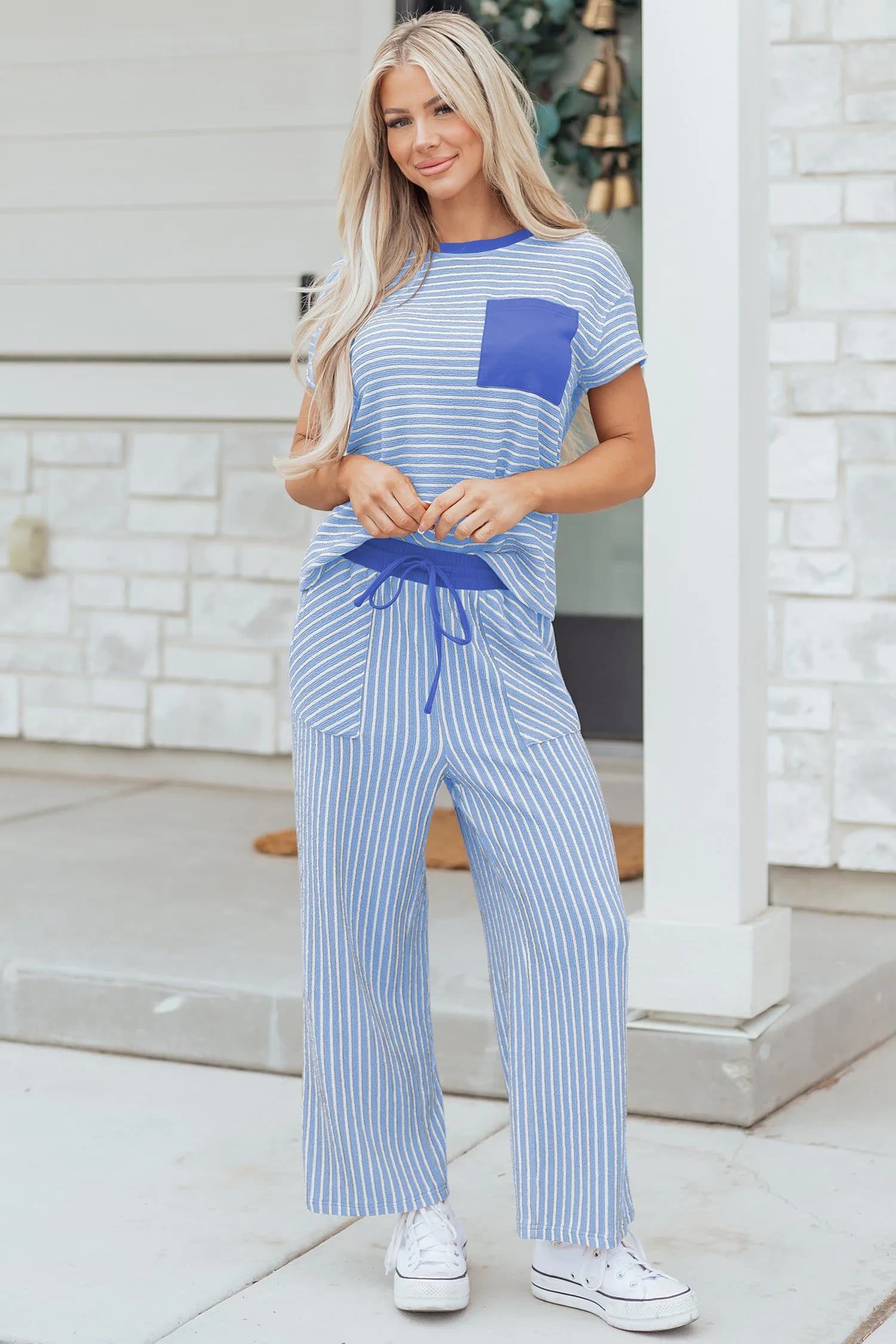 image-Khaki Stripe Crew Neck Tee Drawstring Waist Cropped Pants Set