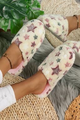 image-Plush Home Slippers - Beige Star Pattern - Size Guide