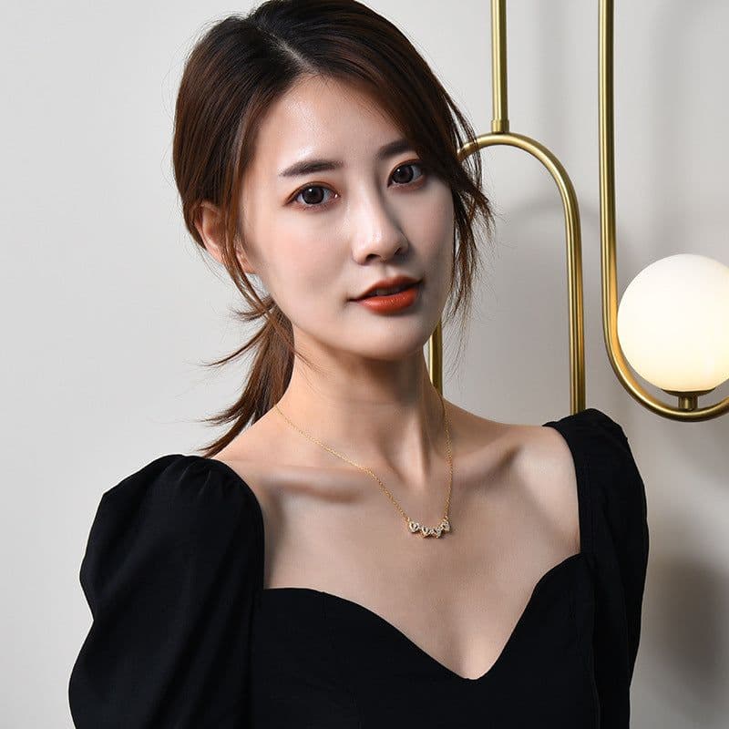 image-A new two-wear heart-to-heart female opening and closing four-leaf clover necklace fashion love folding creative collarbone chain wholesale