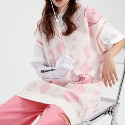 image-2023 New Star Kirby Jacquard Knitted Vest Women's Pink Love Loose Versatile Layer Sweater Autumn and Winter