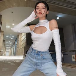 image-European and American foreign trade 2023 new sexy hollow strapless self-cultivation pure desire dark long sleeves bottoming one-piece T-shirt
