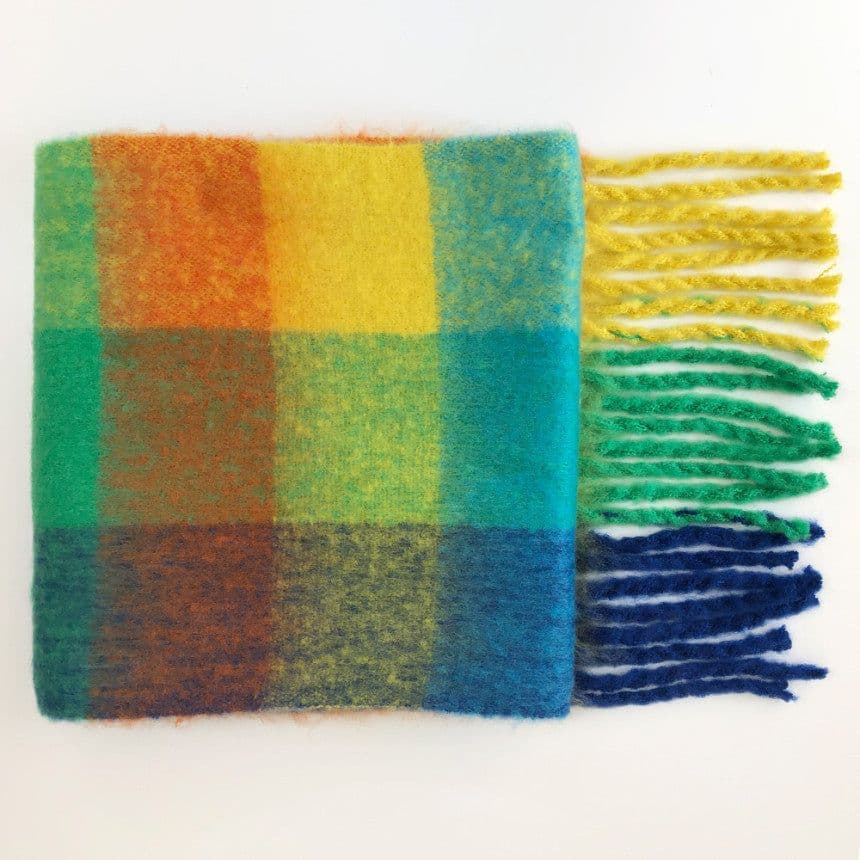 image-Autumn and winter new Internet celebrity Korean style warm A thickened colorful plaid brushed C scarf elegant, fashionable and versatile