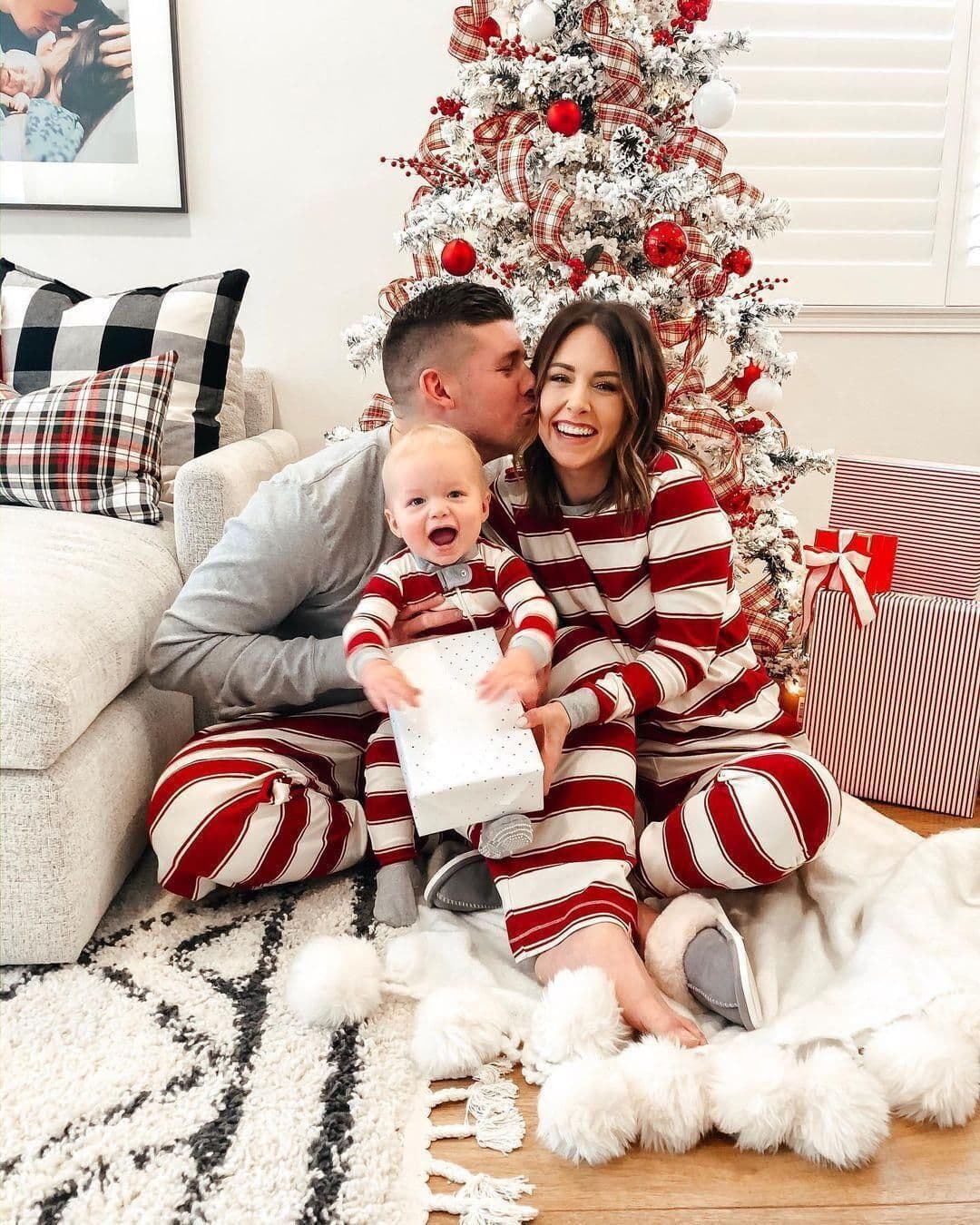 image-Amazon Independent Station 2022 Autumn and Winter New Products Stripe Print Parent-Child Suit Home Clothes