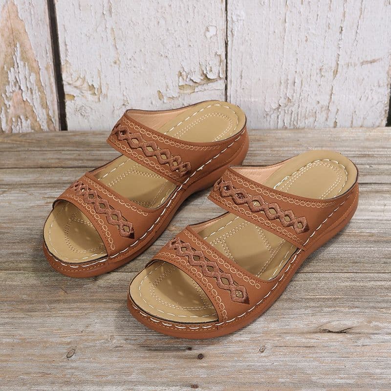 image-2022 cross-border foreign trade new large size slippers, retro stitched non-slip round toe wedge heels, comfortable one-line sandals for women
