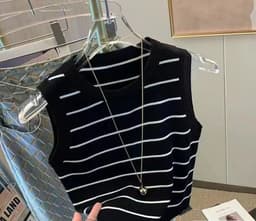 image-2024 Summer New Knitwear Wholesale Design Hong Kong Style Artistic Vintage Women's Clothing Pullover Regular Vest Fashion