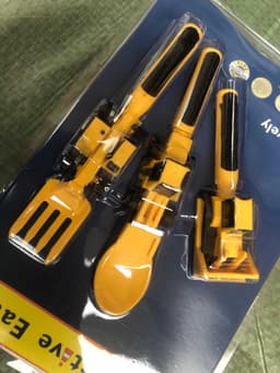 image-Dinneractive Car Bulldozer Excavator Shovel Fork Shovel Dinner Plate Children's Tableware Three Sets
