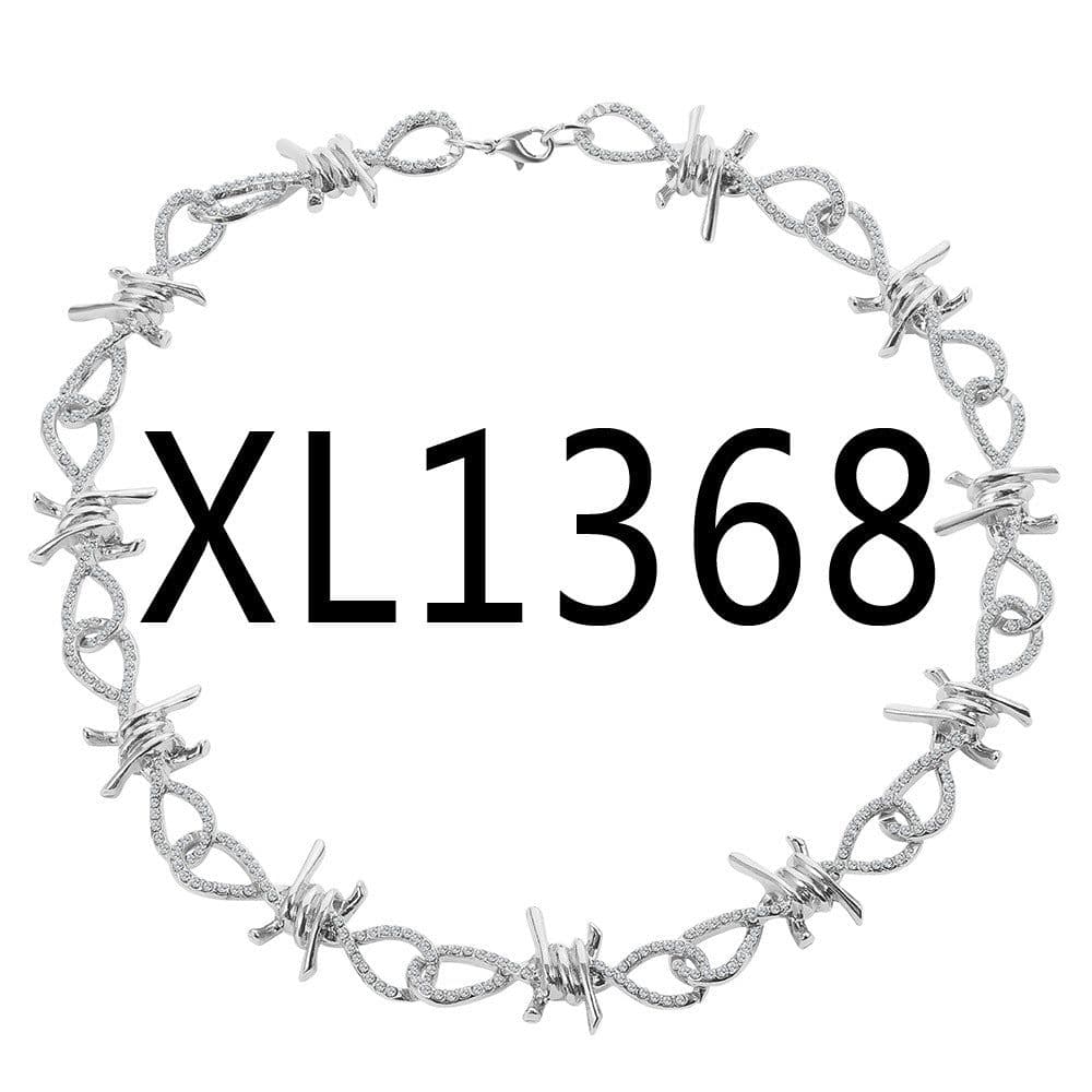 image-Cross-border exclusive supply of cool black thorn necklace hip-hop punk wolf fang thorn necklace black panther daisy necklace batch