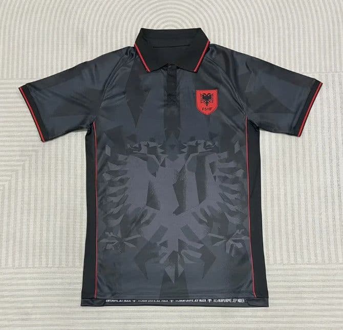 image-Unpopular football jerseys Liverpool Chelsea Arsenal Paris Dortmund Inter Milan Marseille AC Corinthians