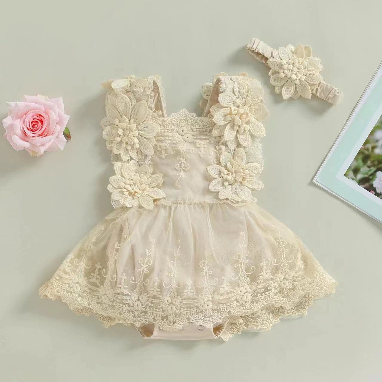 image-Baby lace skirt