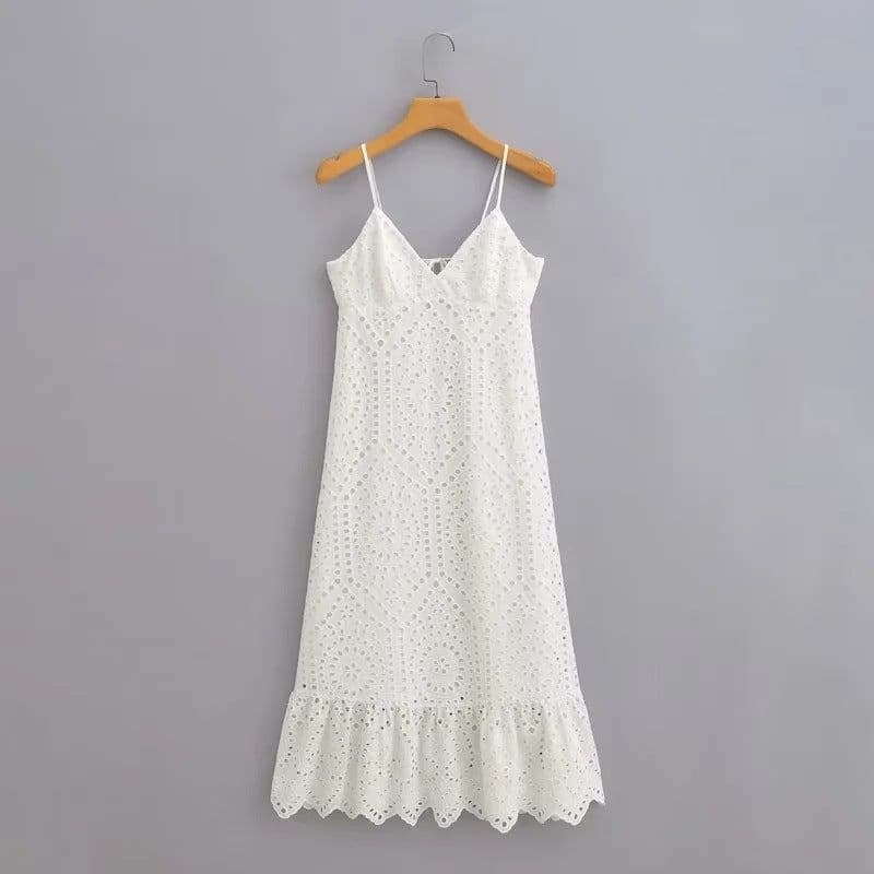 image-European and American Women's Clothing 2023 Summer New V-neck Lace Hollow Embroidered Strap Dress