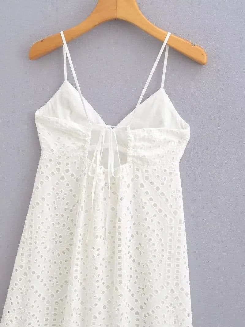 image-European and American Women's Clothing 2023 Summer New V-neck Lace Hollow Embroidered Strap Dress