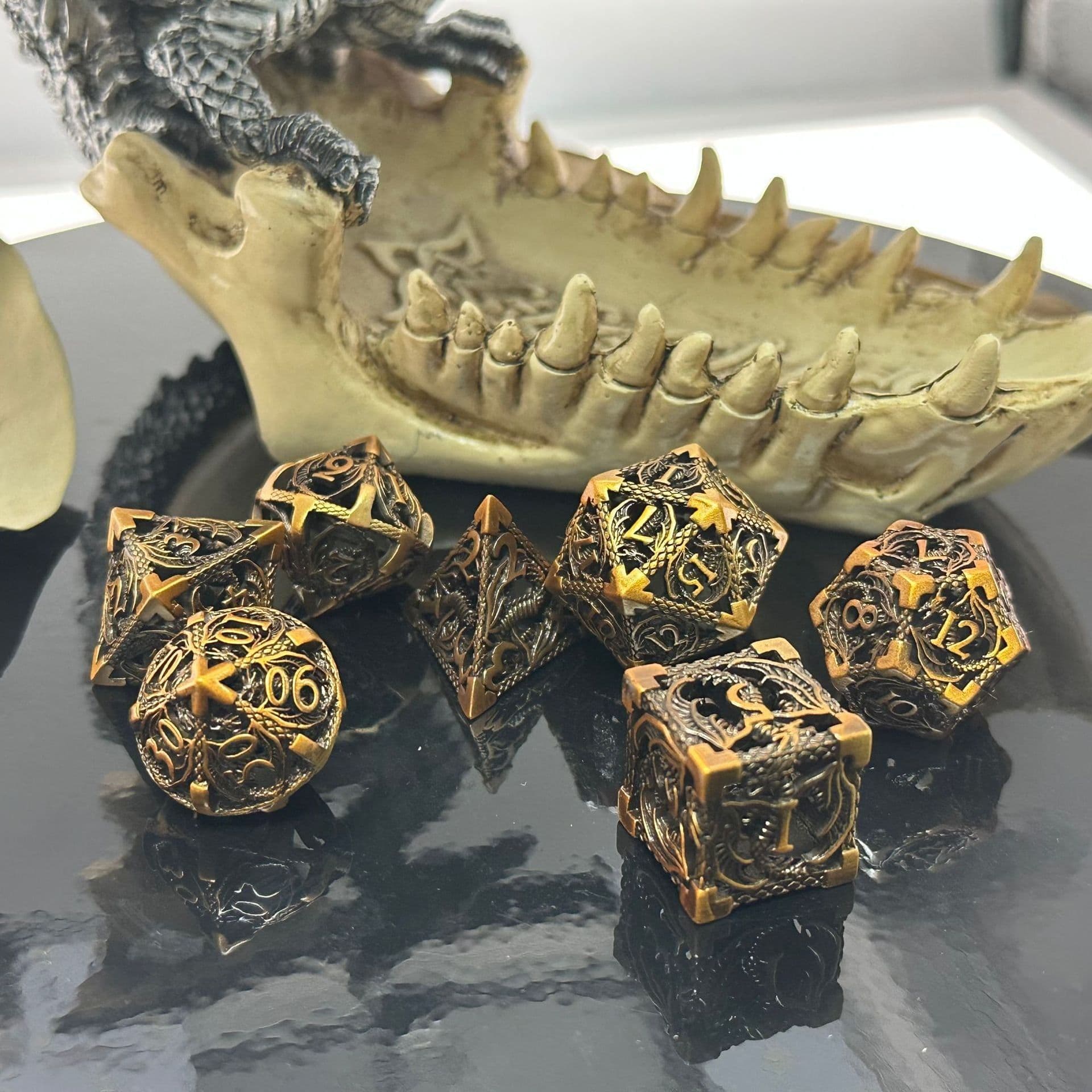 image-Hollow Dice DND Dungeons and Dragons Metal Dice Board Game Sieve Gu Customized Flying Dragon Hollow
