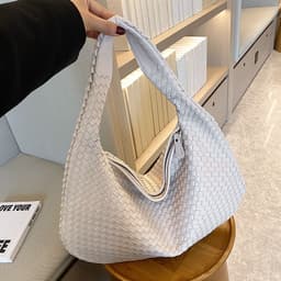 image-New high-end hand-woven bag women's cross-border foreign trade armpit bag casual texture shoulder bag handbag