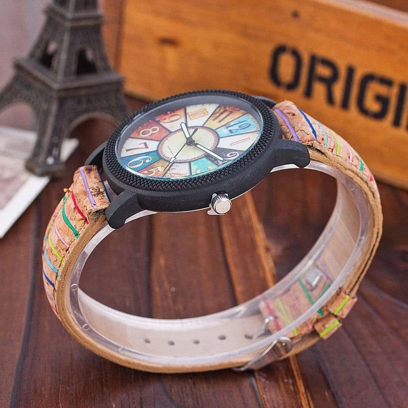 image-Casual Vintage Leather Women Quartz Wrist Watch Gift Clock