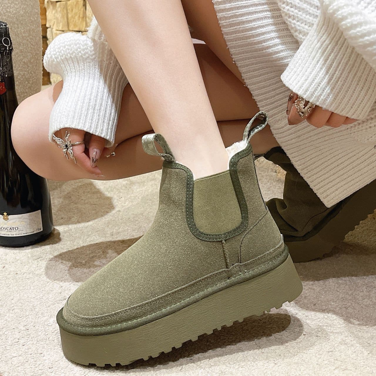 image-Thick-soled snow boots for women 2022 autumn and winter new elastic band heightening cotton shoes winter plus velvet slip-on Chelsea