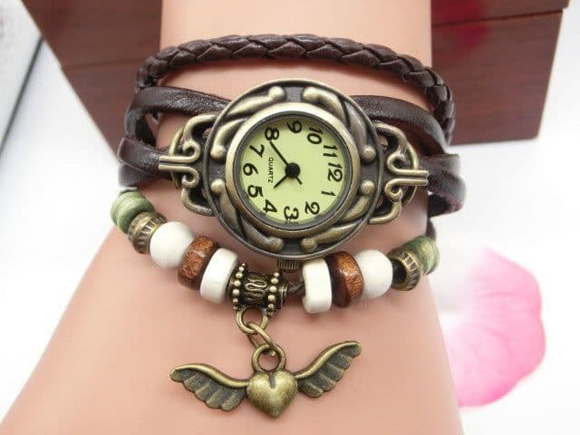 image-Vintage casual flying heart pendant bracelet belt watch