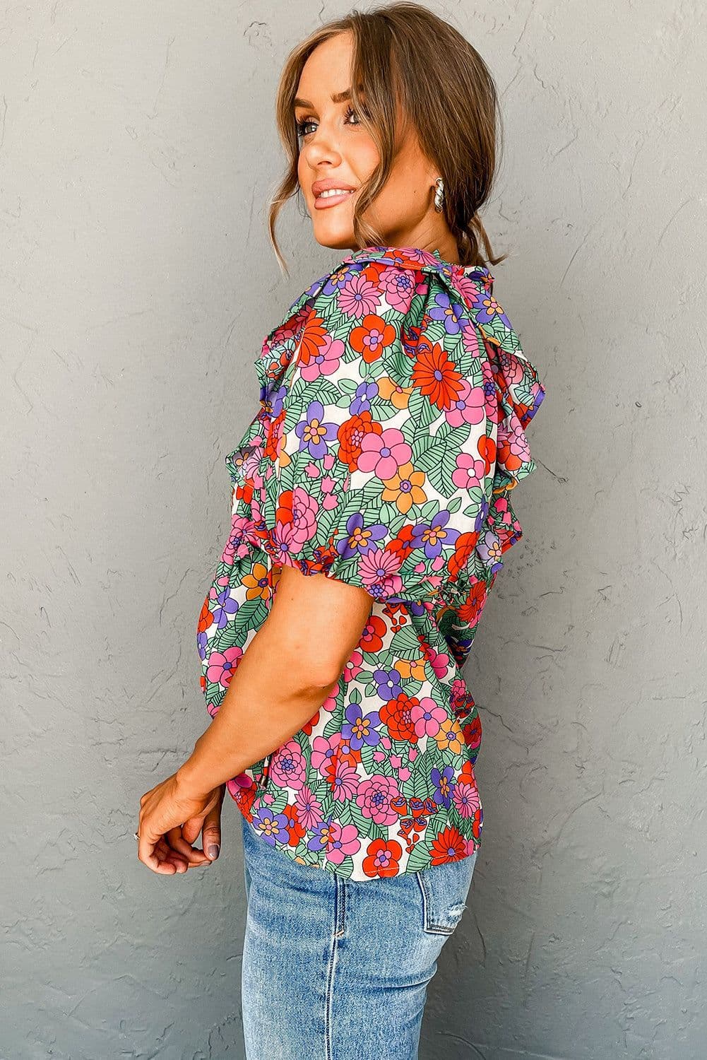 image-Red Floral Ruffle Puff Sleeve Blouse