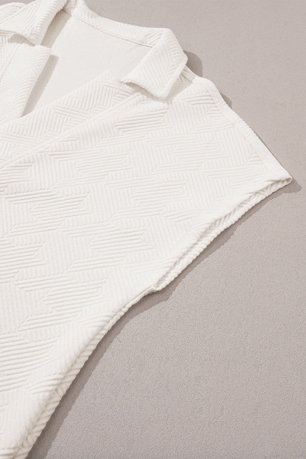 image-White Textured V Neck Collared Short Sleeve Top