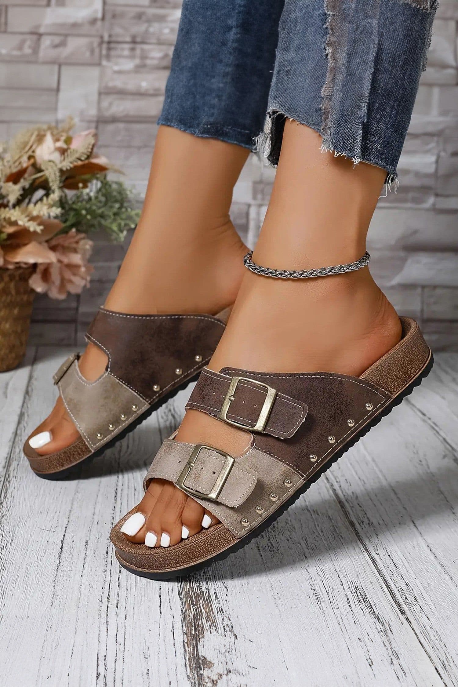 image-Coffee Leopard Two-tone Retro Buckle Slippers