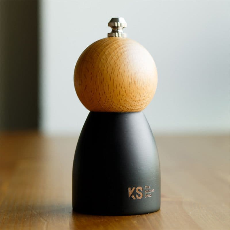 image-Household Grinder Bottle Manual Pepper Grinder Pepper Grinder Black Pepper Grinder