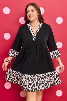 image-Black Plus Size Leopard Patchwork V-Neck Dress