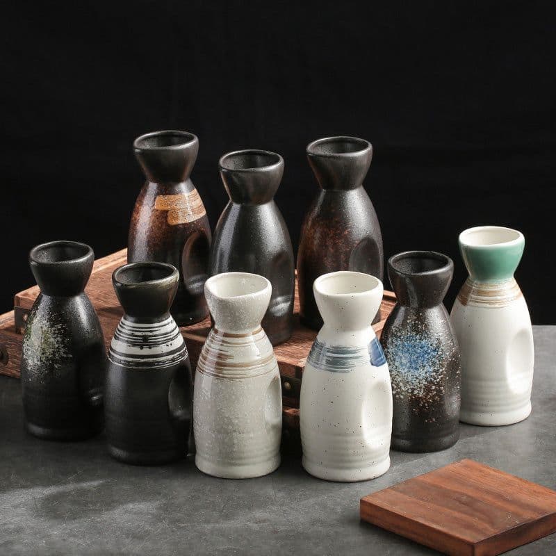 image-Japanese Style Ceramic Wine Pot - Handmade Baijiu Carafe