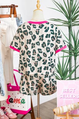 image-Brown Unique Leopard Print Contrast Trim Top Loose 2pcs Short Set