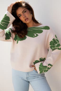 image-Green Bold Flower Pattern Wide Sleeve Baggy Sweater