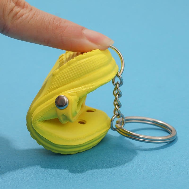 image-Factory direct sales of new mini slippers, hole shoes, small shoes, keychains, backpack pendants