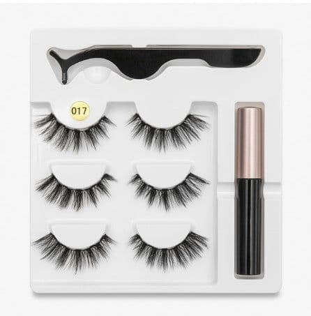 image-A Pair Of False Eyelashes With Magnets In Fashion