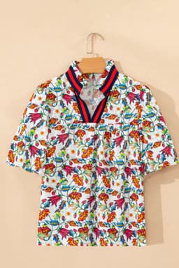 image-Multicolour Contrasted V Neckline Floral Puff Short Sleeve Blouse