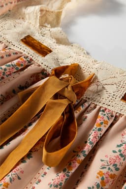 image-Khaki Floral Print Contrast Velvet Bow Lace Patchwork Long Sleeve Loose Mini Dress