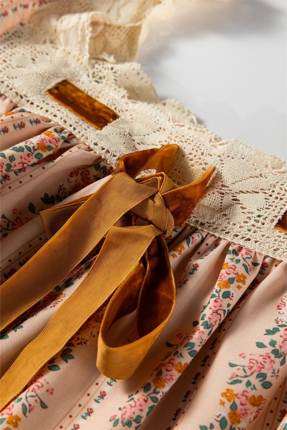 image-Khaki Floral Print Contrast Velvet Bow Lace Patchwork Long Sleeve Loose Mini Dress